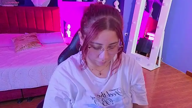 littlee red online show from March 2026 07:41:01 PM