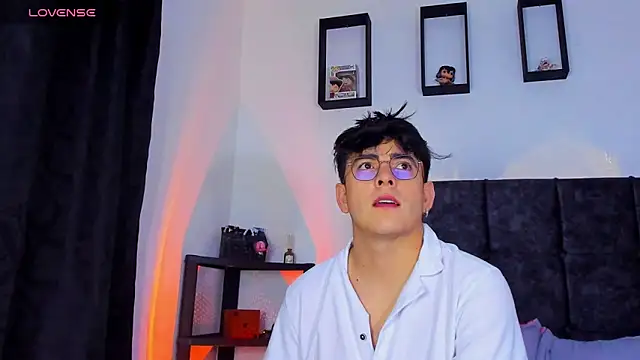 Theo Noxxx online show from October 2025 02:45:01 AM