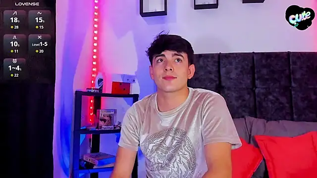 Theo Noxxx online show from November 2025 07:01:02 PM