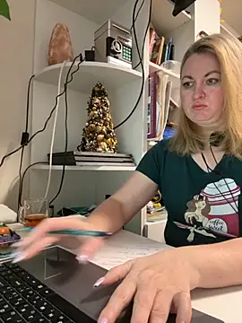 Amelia-Diamond online show from December 2025 12:25:02 PM