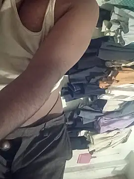 RNlov online show from November 2025 12:24:02 AM