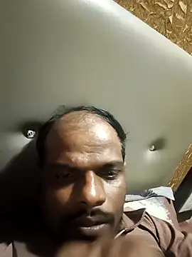 RNlov online show from November 2025 12:49:02 PM