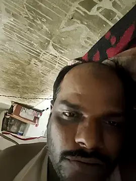 Snapshot of RNlov chatting on February 2026 11:31:02 PM RNlov online show from February 2026 11:31:02 PM