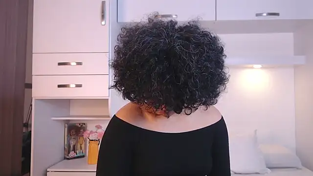 MartiRuis10 online show from October 2025 09:19:02 PM