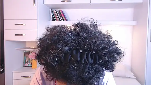 MartiRuis10 online show from November 2025 09:14:02 PM