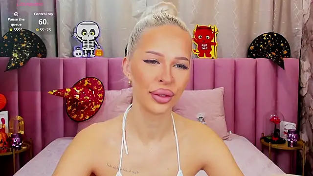 KailaCrystall online show from November 2025 01:51:02 AM