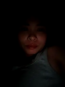 Squirrel-Pear online show from November 2025 06:08:02 PM