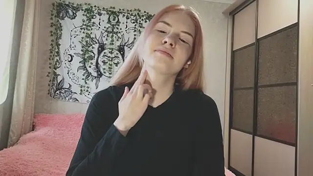 VETT KITTY online show from November 2025 06:13:01 AM