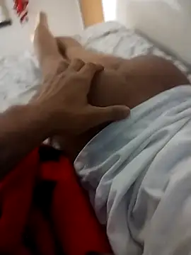 Casal em chamas online show from October 2025 11:55:01 AM