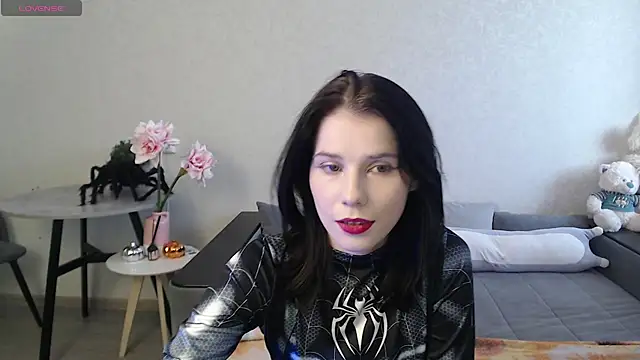 Mell Hyees online show from November 2025 11:01:02 AM