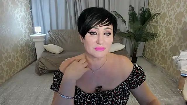 KiraTempt online show from January 2026 11:45:02 AM