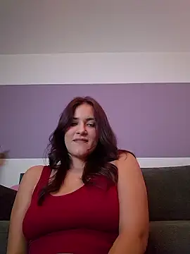 MiaRides19 online show from January 2026 09:42:01 PM