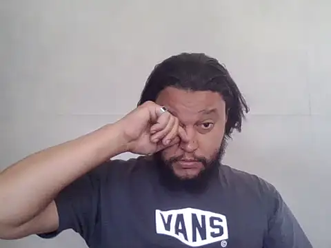 LoboCachorro online show from October 2025 01:57:02 PM