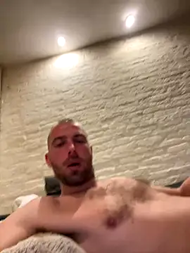 Rotteei1 online show from November 2025 07:49:02 PM