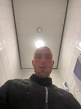 Rotteei1 online show from November 2025 08:25:02 AM