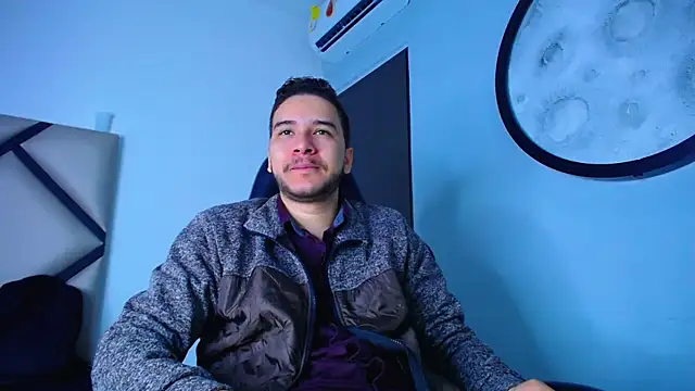 mike 257 online show from December 2025 12:01:02 PM