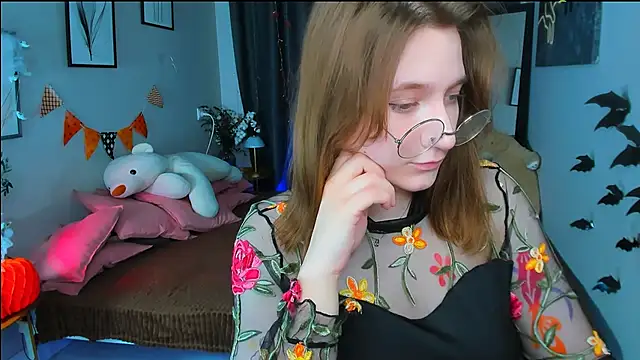 Snapshot of fairy_tara chatting on October 2025 08:48:02 PM fairy tara online show from October 2025 08:48:02 PM