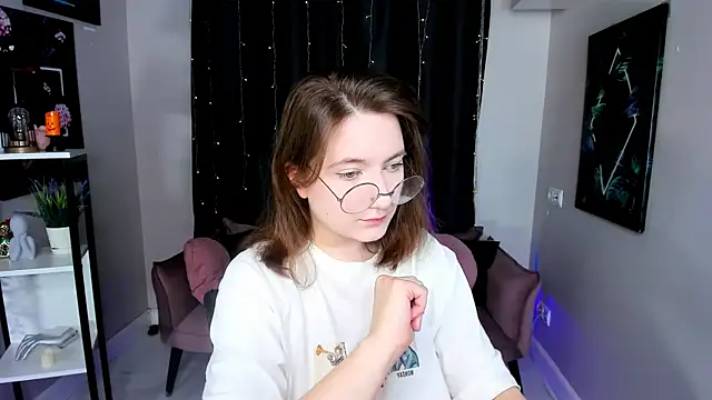 Snapshot of fairy_tara chatting on November 2025 09:03:02 PM fairy tara online show from November 2025 09:03:02 PM