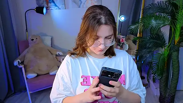 Snapshot of fairy_tara chatting on November 2025 09:42:02 PM fairy tara online show from November 2025 09:42:02 PM