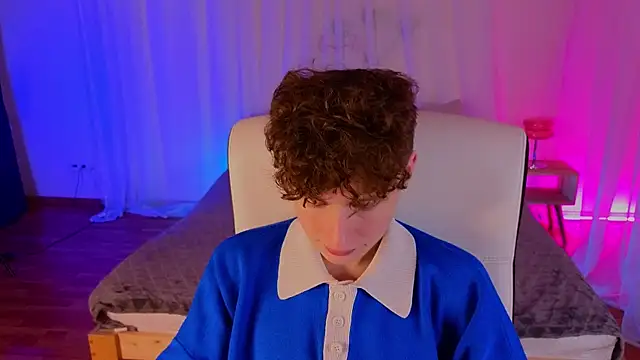 crisp1n online show from November 2025 04:27:02 PM