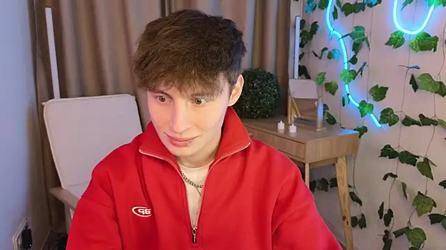 Snapshot of crisp1n chatting on January 2026 06:28:02 AM crisp1n online show from January 2026 06:28:02 AM