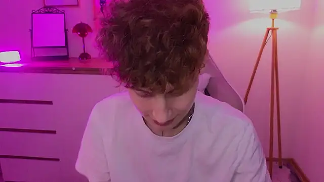 Snapshot of crisp1n chatting on February 2026 06:24:01 AM crisp1n online show from February 2026 06:24:01 AM