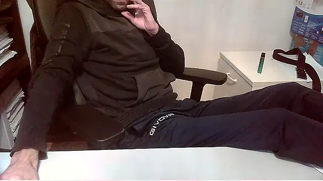 topg84 online show from November 2025 05:39:02 PM