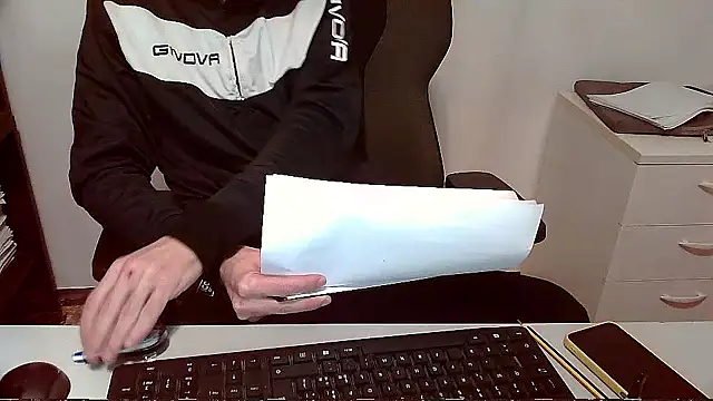 topg84 online show from December 2025 06:37:02 PM