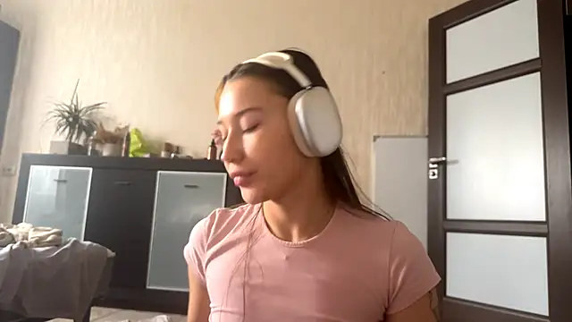 YourCoreanmiracle online show from November 2025 07:19:02 AM