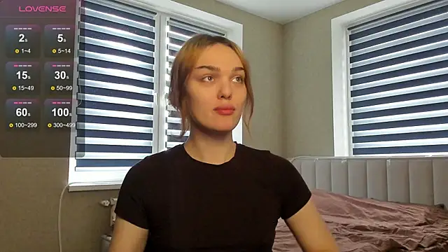 EmiliaRhodes online show from October 2025 02:06:02 PM