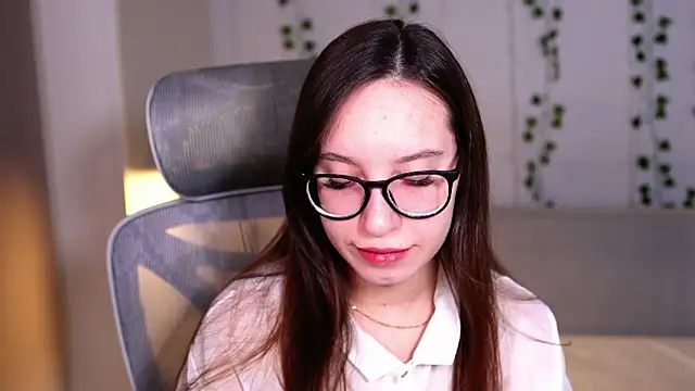 WhyEmmyCry online show from February 2026 05:22:02 AM