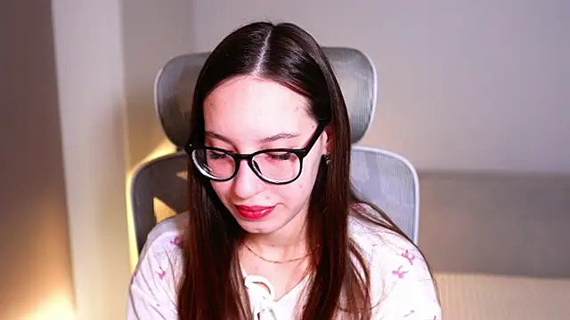 WhyEmmyCry online show from March 2026 05:22:01 AM