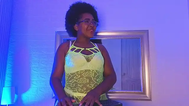 TianaLaRoux online show from November 2025 08:18:02 PM