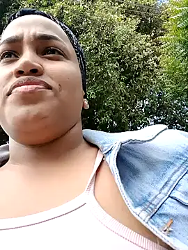 NahomiWalker  online show from January 2026 07:23:01 PM