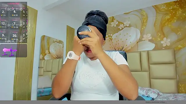 NahomiWalker  online show from February 2026 04:07:02 PM