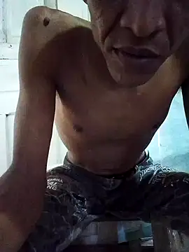 Snapshot of Estebanbigcock23 chatting on November 2025 06:43:02 PM Estebanbigcock23 online show from November 2025 06:43:02 PM