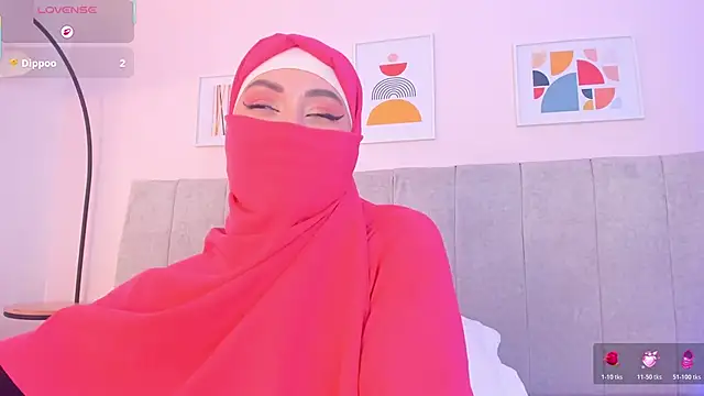 fatiima  online show from April 2026 07:03:02 PM