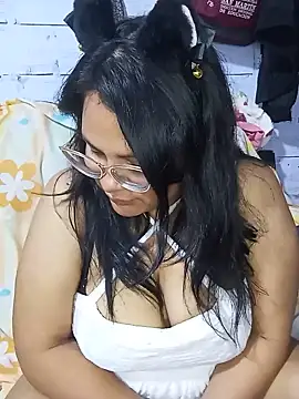 Snapshot of celeste122595 chatting on July 2026 04:07:01 AM celeste122595 online show from July 2026 04:07:01 AM