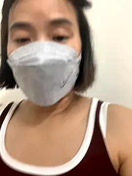 Snapshot of HinayLa chatting on October 2025 01:23:02 PM HinayLa online show from October 2025 01:23:02 PM