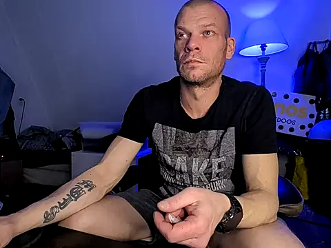 Kinky Play1 online show from February 2026 08:17:02 PM