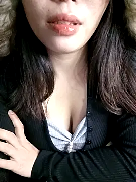 Fish yellow online show from November 2025 03:14:02 PM