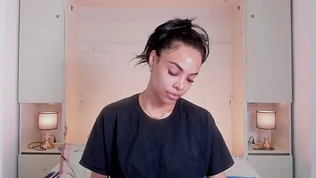 Blackywhiite online show from December 2025 06:42:02 AM