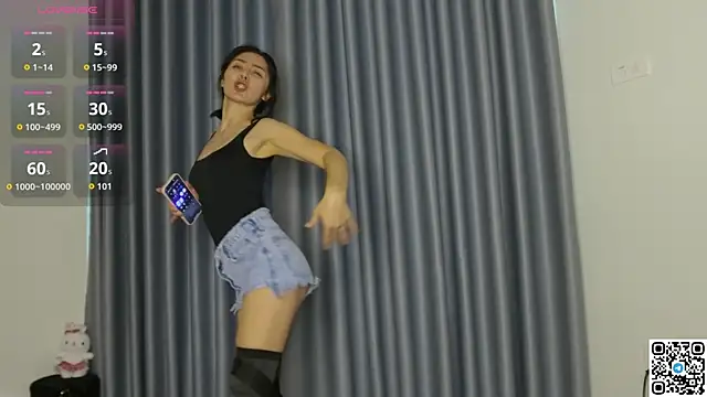 Snapshot of Sinoby_Osino chatting on October 2025 12:19:01 AM Sinoby Osino online show from October 2025 12:19:01 AM