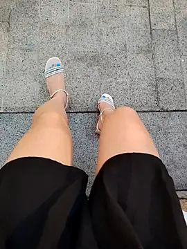 Mina-02 online show from March 2026 11:21:02 AM