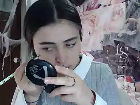 KittenMiss  online show from October 2025 07:38:02 PM