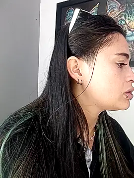 KittenMiss  online show from November 2025 07:41:02 PM