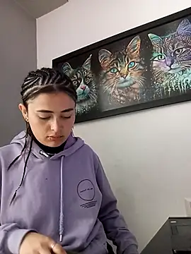 KittenMiss  online show from November 2025 07:24:01 PM