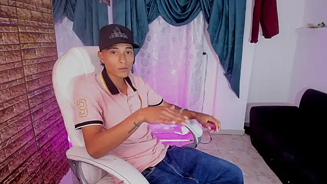 paul booy online show from October 2025 03:32:01 AM