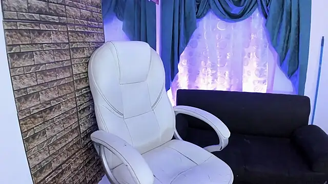 paul booy online show from November 2025 04:01:02 AM