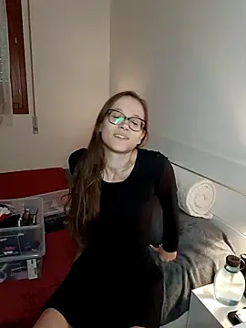 Cassy-Bloom online show from December 2025 01:05:02 PM